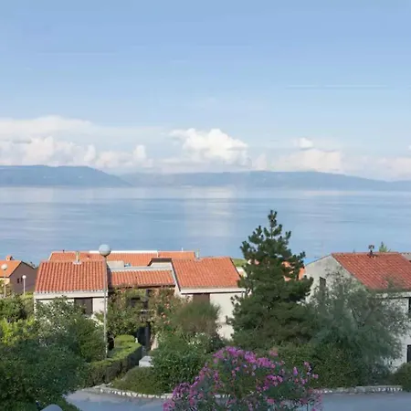 Apartment In 46700 Ravni